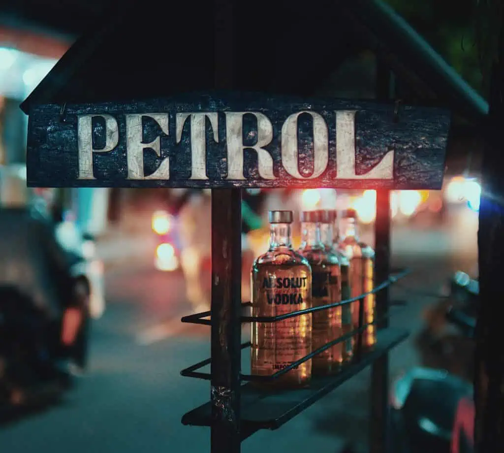 Petrol : tuk tuk fuel