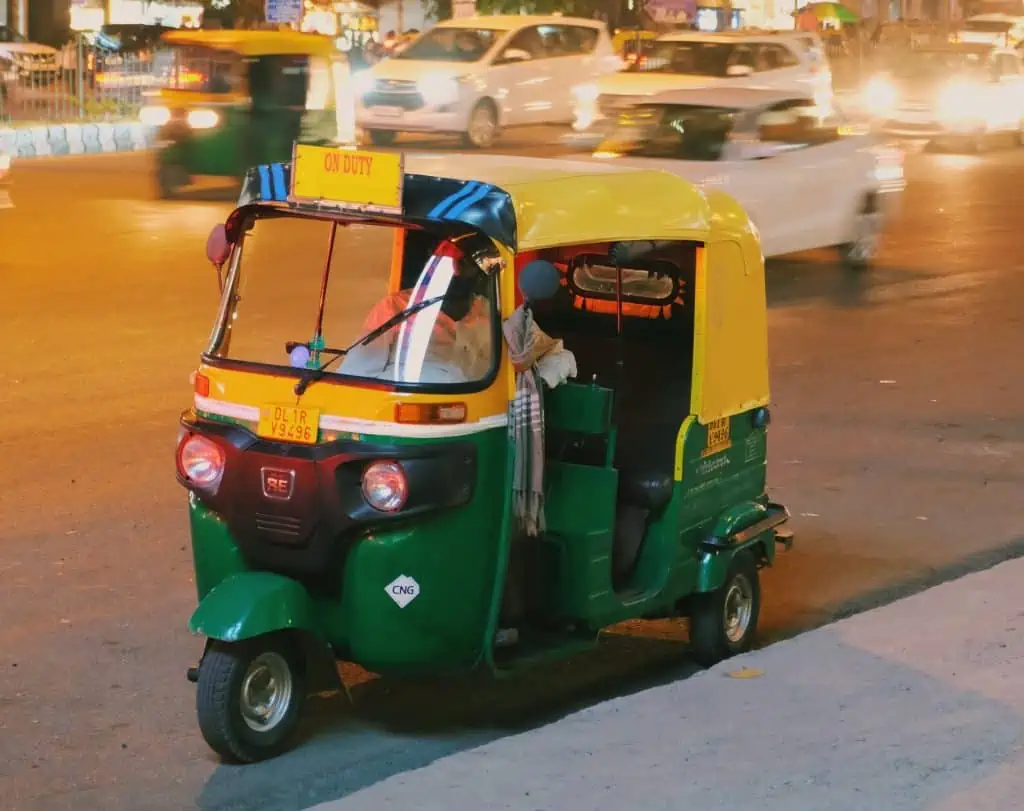 Tuk tuk Taxi - Rent A Tuk Tuk In Sri Lanka