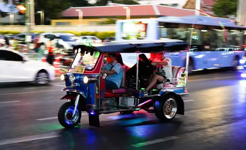 auto rickshaw - Rent A Tuk Tuk In Sri Lanka