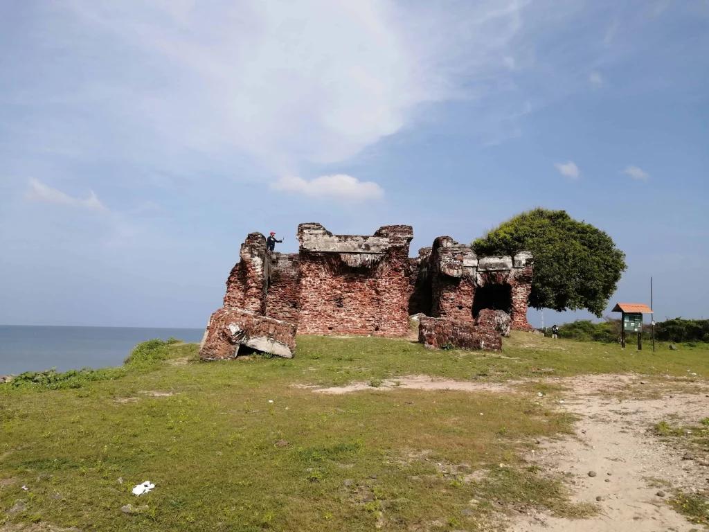 The Doric bungalow at Arippu - Things to do in Mannar