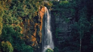 Lovers leap falls